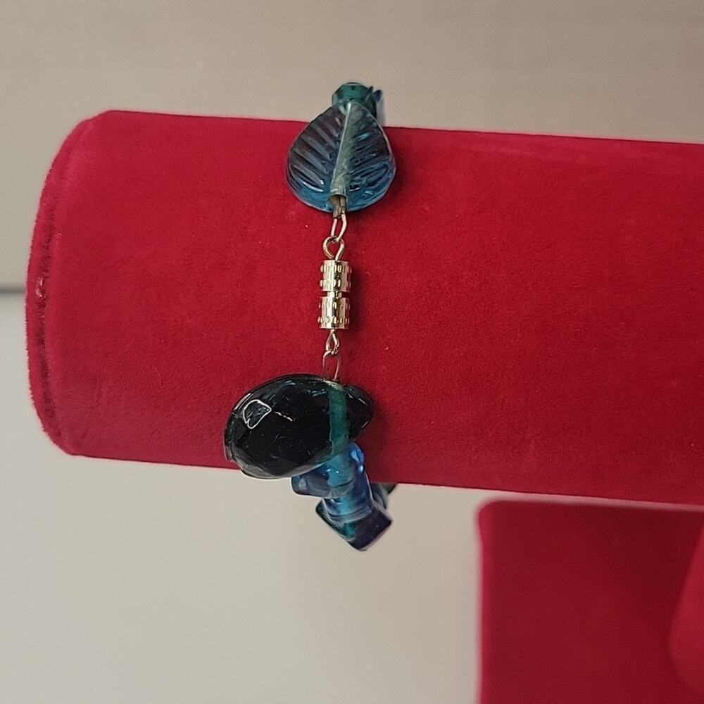 Lot of 6 Green and Blue Beaded Slip-on Southwestern Boho Bracelets - Picture 9 of 9